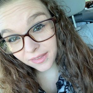 Meet your Posher, Tealia